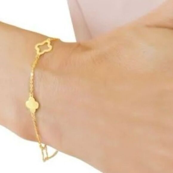 Gold Plated Clover Leaf Charm Bracelet - Picture 3 of 6